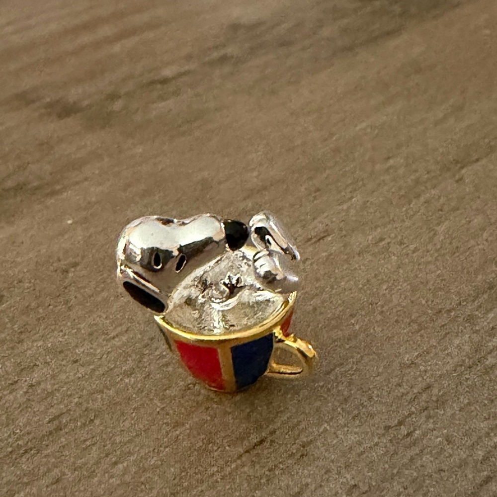 925 Sterling Silver Snoopy In A Cup Peanuts Charm Bracelet Pendant Minimalist - Picture 4 of 6
